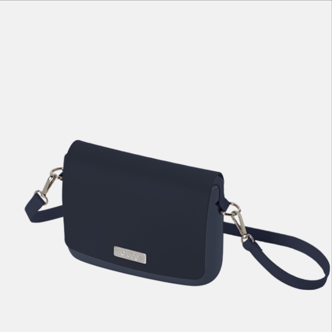 O pocket lacivert tasarım çanta