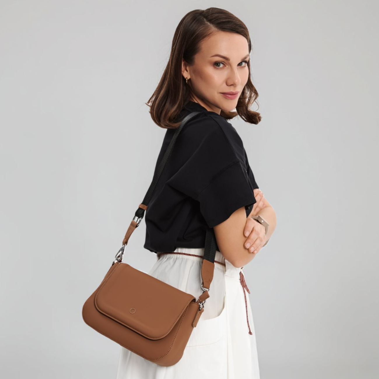 O bag charmy devetüyü rengi çanta